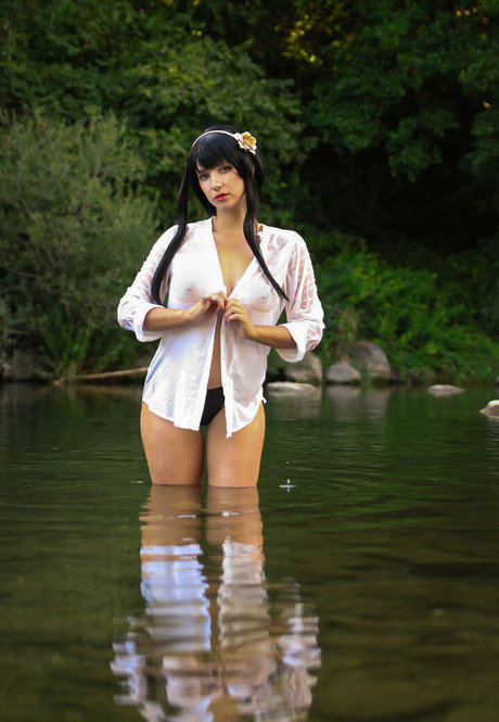 Hana Alaska schauspielerin nackt bilder