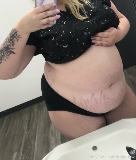 belly love exklusive hübsche fotos