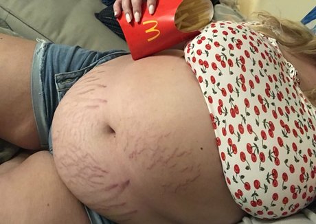 belly love kostenlose nackten galerie