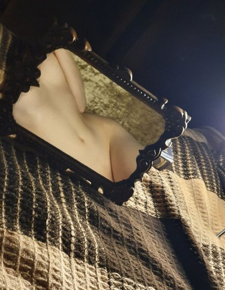 Isobel s Adventures top sexy bilder