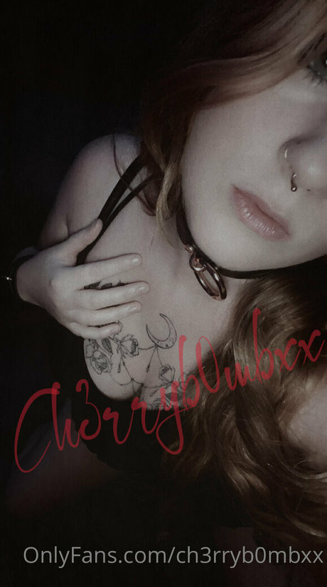 ch3rryb0mbxx exklusive erwachsene bilder