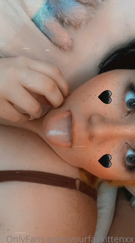 yourfavkittenxx porno pornostar bild
