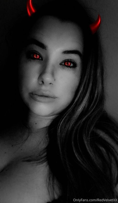 redvelvetxx hd pornostar galerien