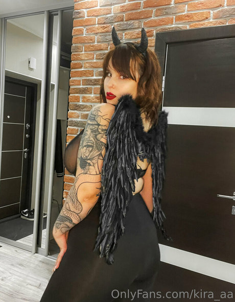 kira aa sexy nackten fotos