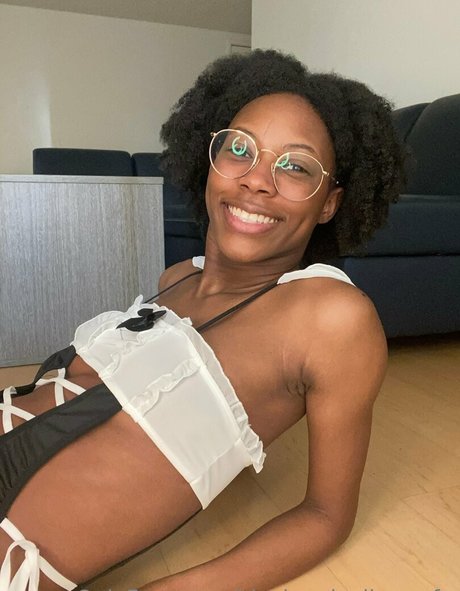 blackandyellownsfw kostenlose nackten fotos