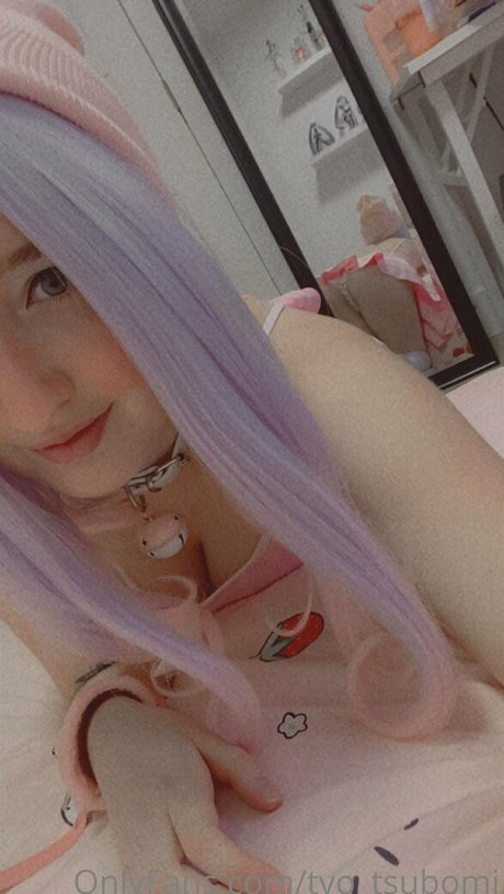 tyo tsubomi top nackten foto