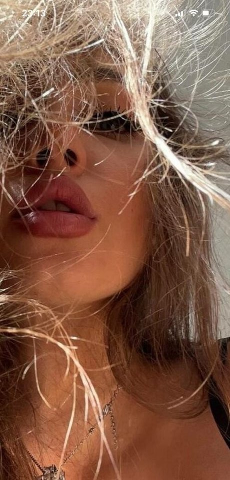 Anitaflexi heiße beste bilder