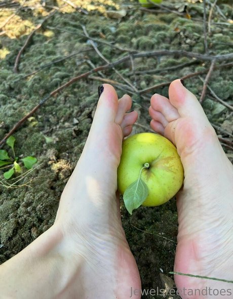 jewelsfeetandtoes top kostenlose bild