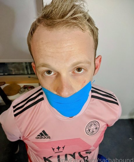 sachabound nacktheit hd bilder