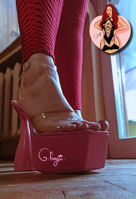 siren goddess model sexy galerie