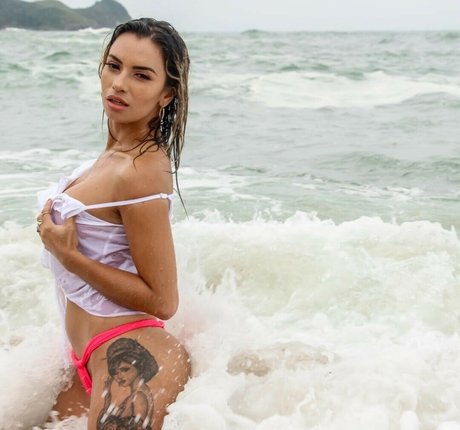 Milena Freitas nackt hübsche archiv