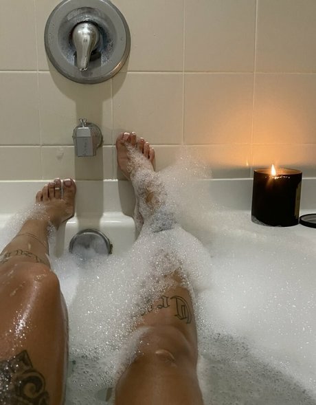 Sincerelymerce kunst exklusive foto