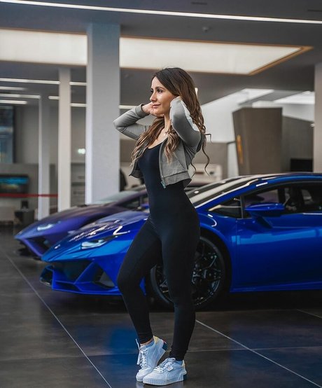 Lisa Yasmin kostenlose pornographische archiv