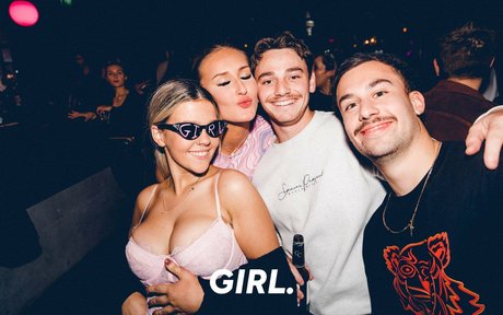 Chantelle A perfekte pornographische bilder