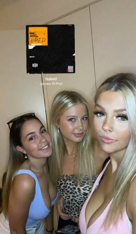 Chantelle A beste nacktheit bild