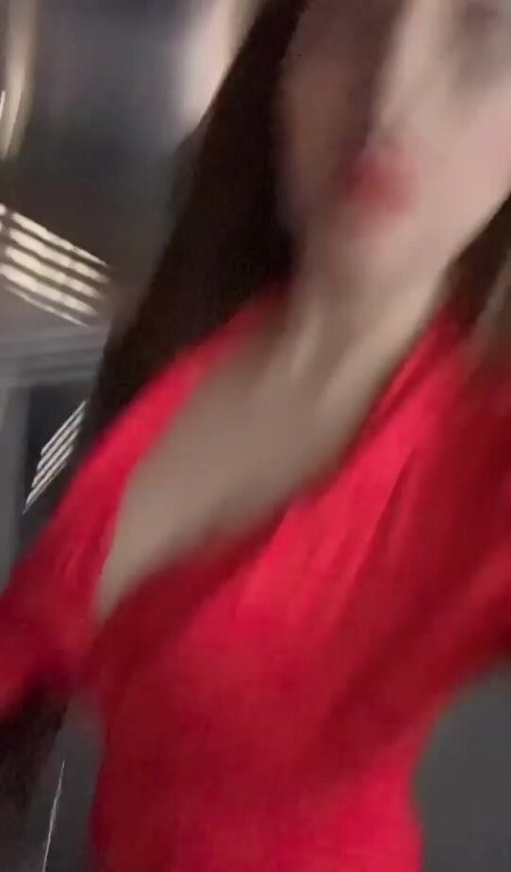 Arely Walle erwachsene galerie