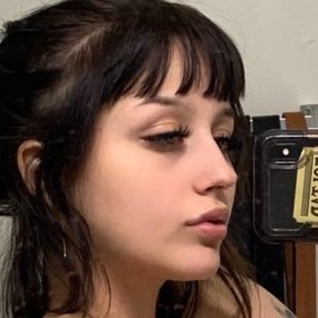 Lavlune model erotische bilder