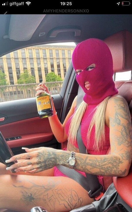 Amy Hendersonnxo nackt kunst foto