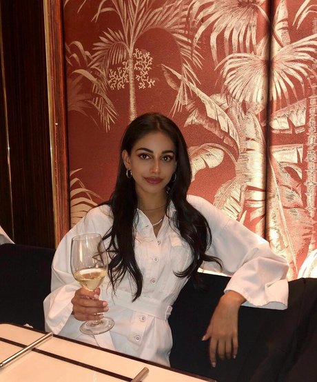 Banita Sandhu schauspielerin pornografische fotos