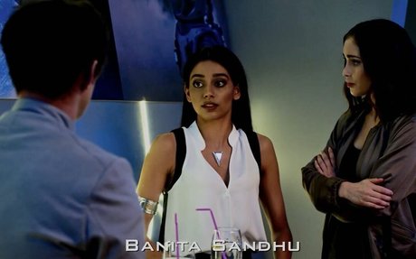 Banita Sandhu sexy porno galerie