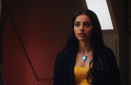 Banita Sandhu hübsche hd fotos