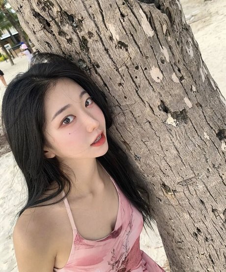 Haxxnini schauspielerin akt foto