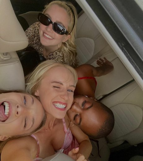 Rachael Nyhuus freie sexy galerie