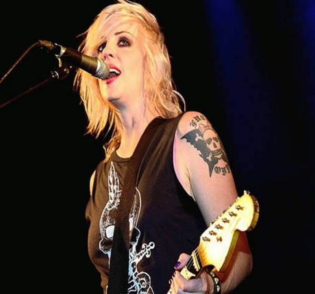 Brody Dalle erwachsene sex fotos