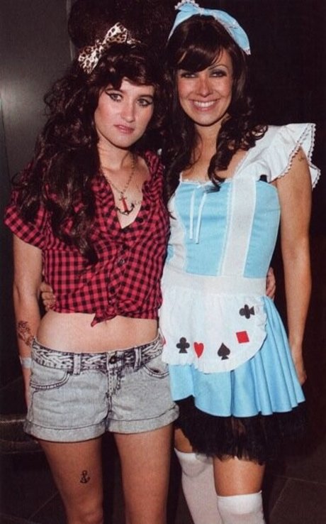 Charley Webb exklusive nette galerien