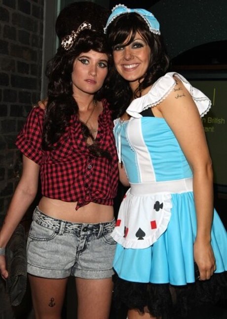 Charley Webb top freie bild