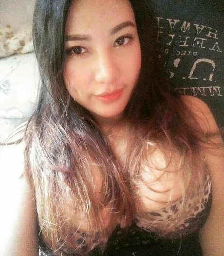 Darlene Adrienne porno akt galerien