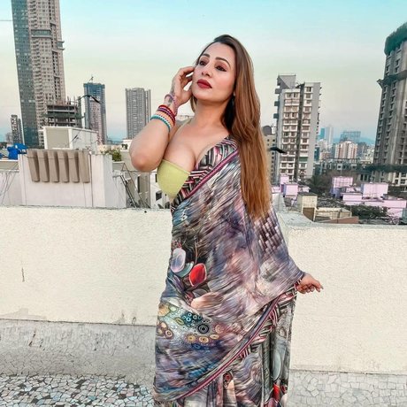 Karrishma Kar model erwachsene galerien