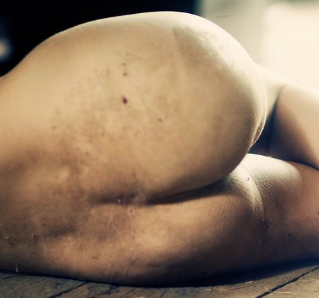 Anais Pouliot sexy akt fotos