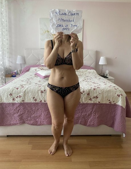 LadyCharm porno pornostar bilder