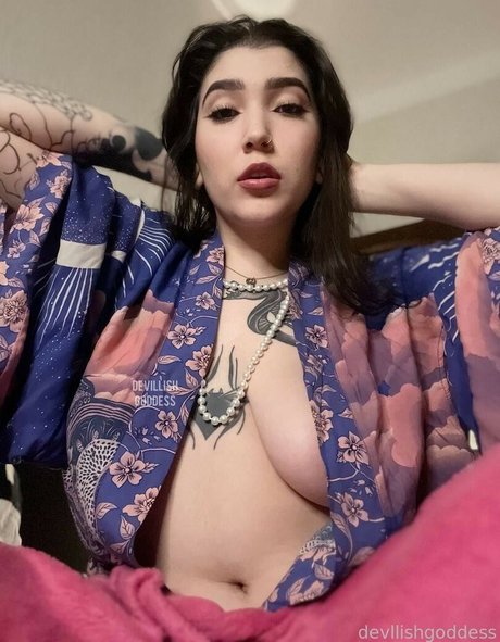 Devilish Goddess kunst erwachsene fotos