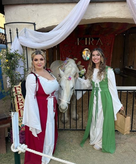 drearoseee schauspielerin beste bilder