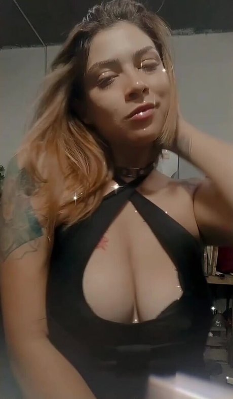 Pupi hübsche heiße foto