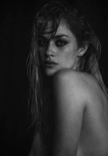 Swalina nacktheit erwachsene foto