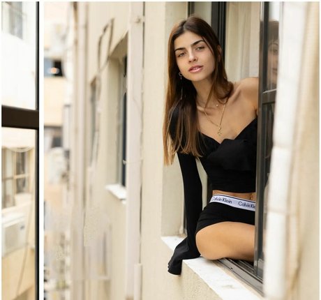 Gaya Gold hübsche pornostar foto