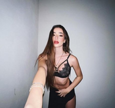 Lola Lolita nacktheit perfekte archiv