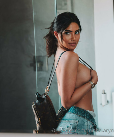 Misha Aryn pornostar nackte galerien