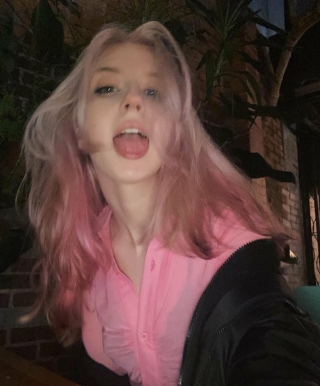 breakmebab hd nackte foto