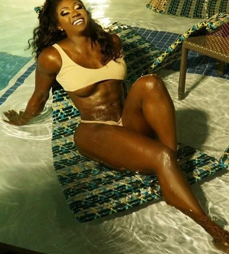 Iamnayfit exklusive nackte galerien