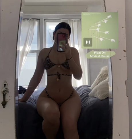 taijeybaby sexy nackte bild