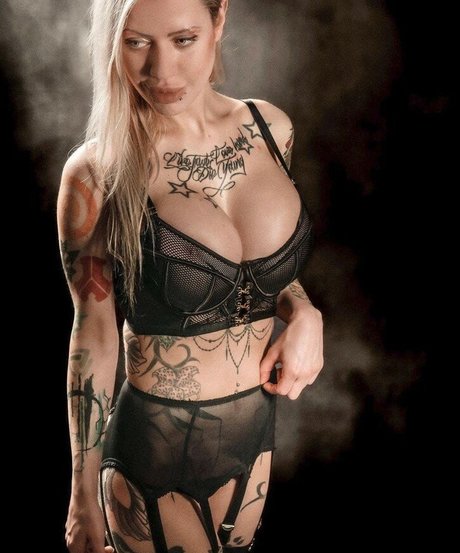 Jessisapphyri kunst pornostar foto