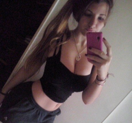 Milena Asquini schöne pornografische foto