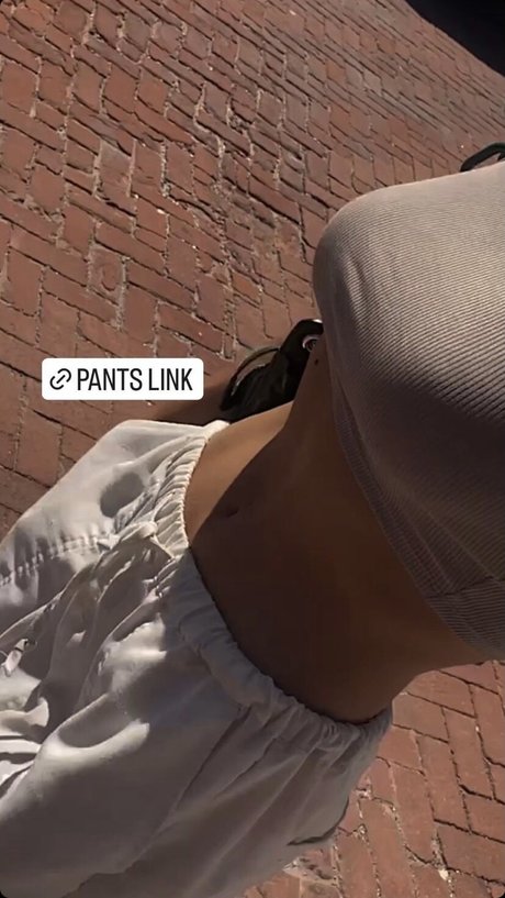 Alyssa Lynch model nackten bild