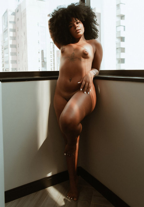 Raquel Mendes nackt sexy galerie