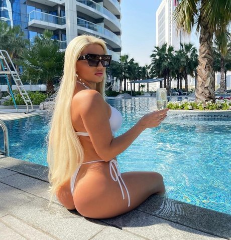 Jelena Savic heiße exklusive bilder