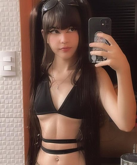 Lullychaan xxx erotische foto